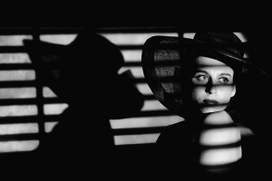 Clive-Williams_Girl-in-a-hat